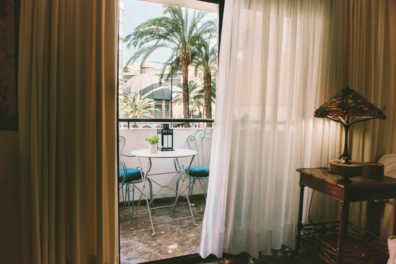 Bright Apartment In The City Center Alicante Luaran gambar