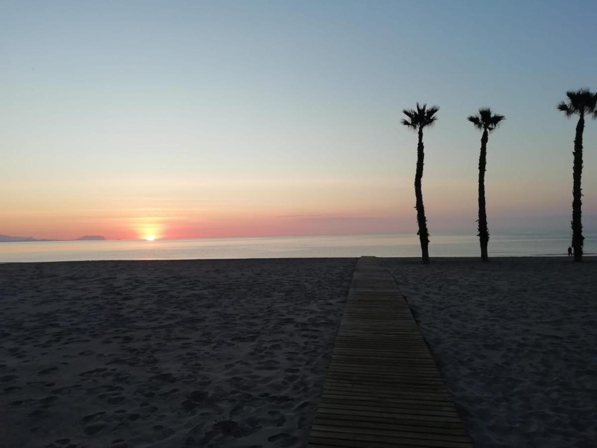 Bright Apartment In The City Center Alicante Luaran gambar